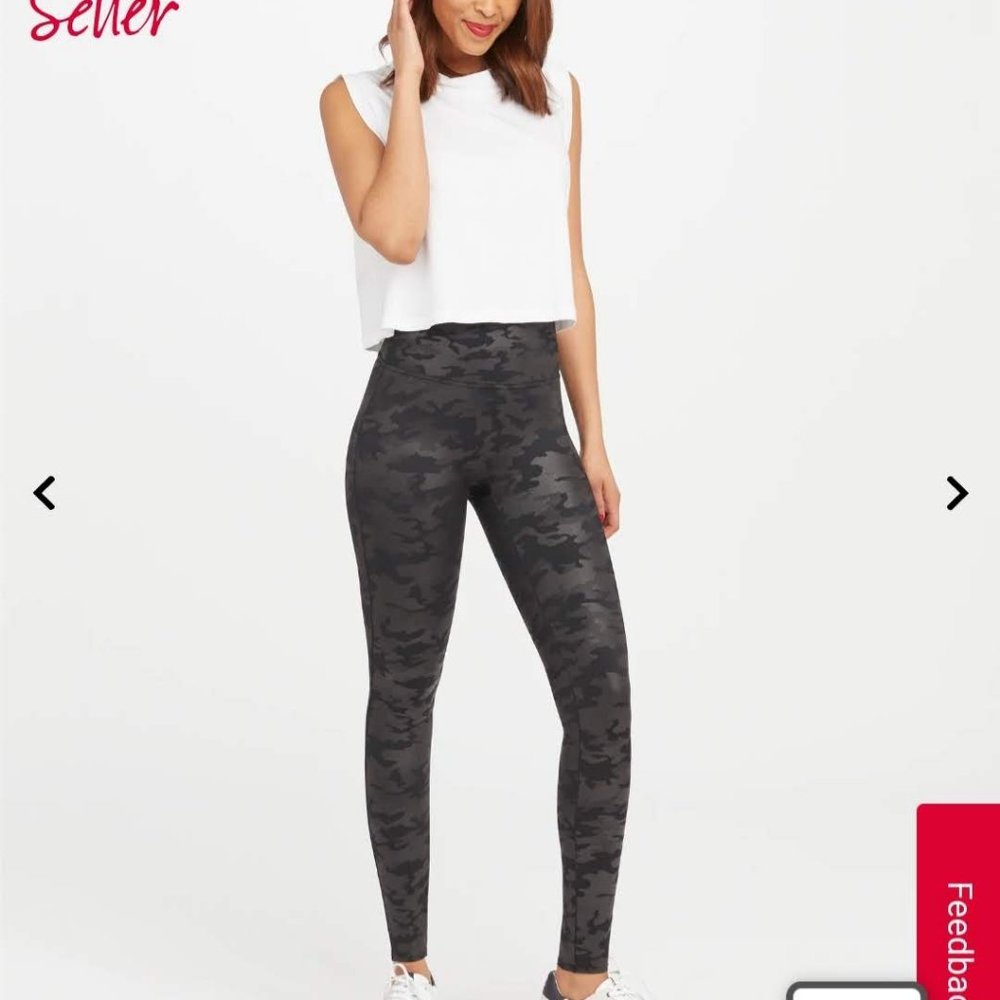 SPANX Faux Leather Camo Leggings  Womens Size Medium  Black